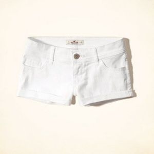 Hollister low rise size 5 white denim shorts